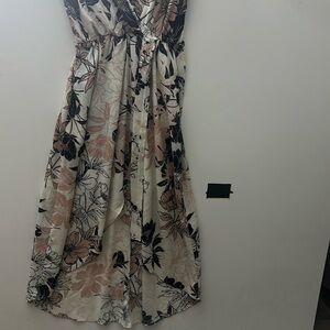 SCOBE HIGH LOW FLORAL DRESS SIZE M